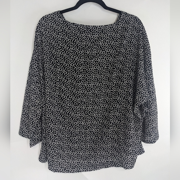 LANE BRYANT Outlet Polka Dot V-neck 3/4 Sleeve Top - Picture 8 of 8